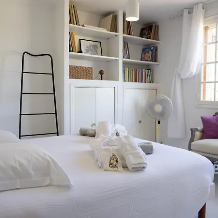 Atypical Sea View And Swimming Pool *