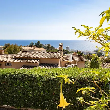Atypical Sea View And Swimming Pool