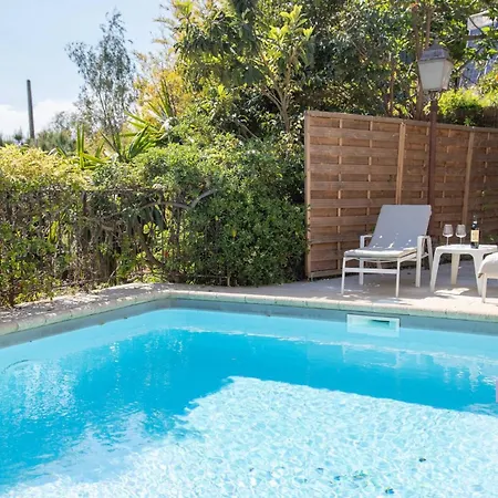 Atypical Sea View And Swimming Pool