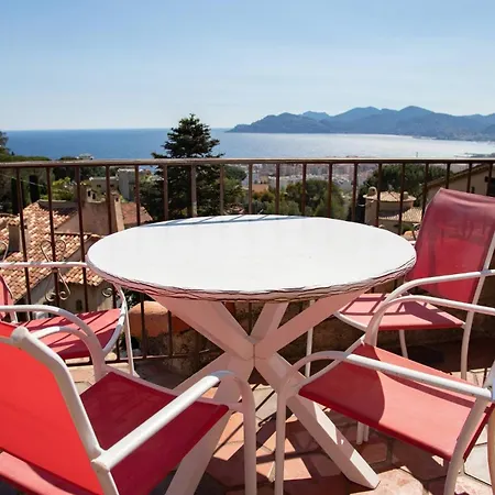 Atypical Sea View And Swimming Pool Apartment Cannes