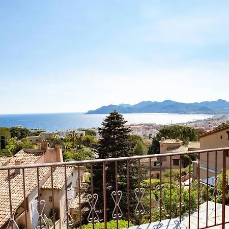 Atypical Sea View And Swimming Pool *